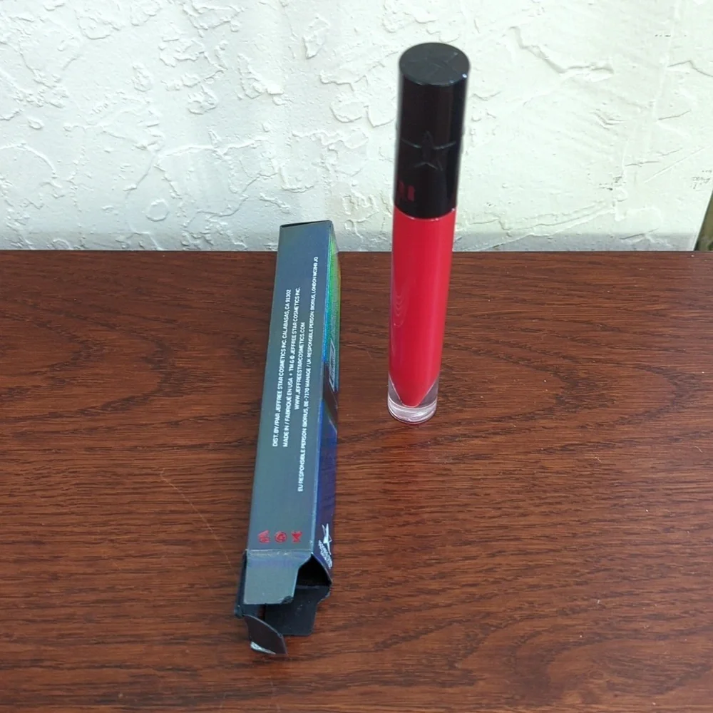 Jeffree Star Cosmetics Supreme Lip Gloss in Peachy Orange Red